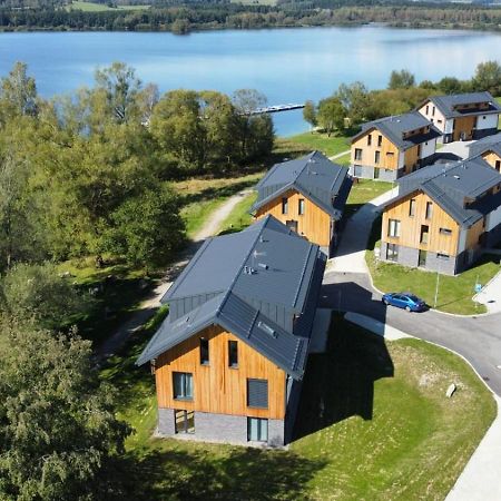 Apartman Na Brehu Lipna Черна-в-Пошумави Экстерьер фото