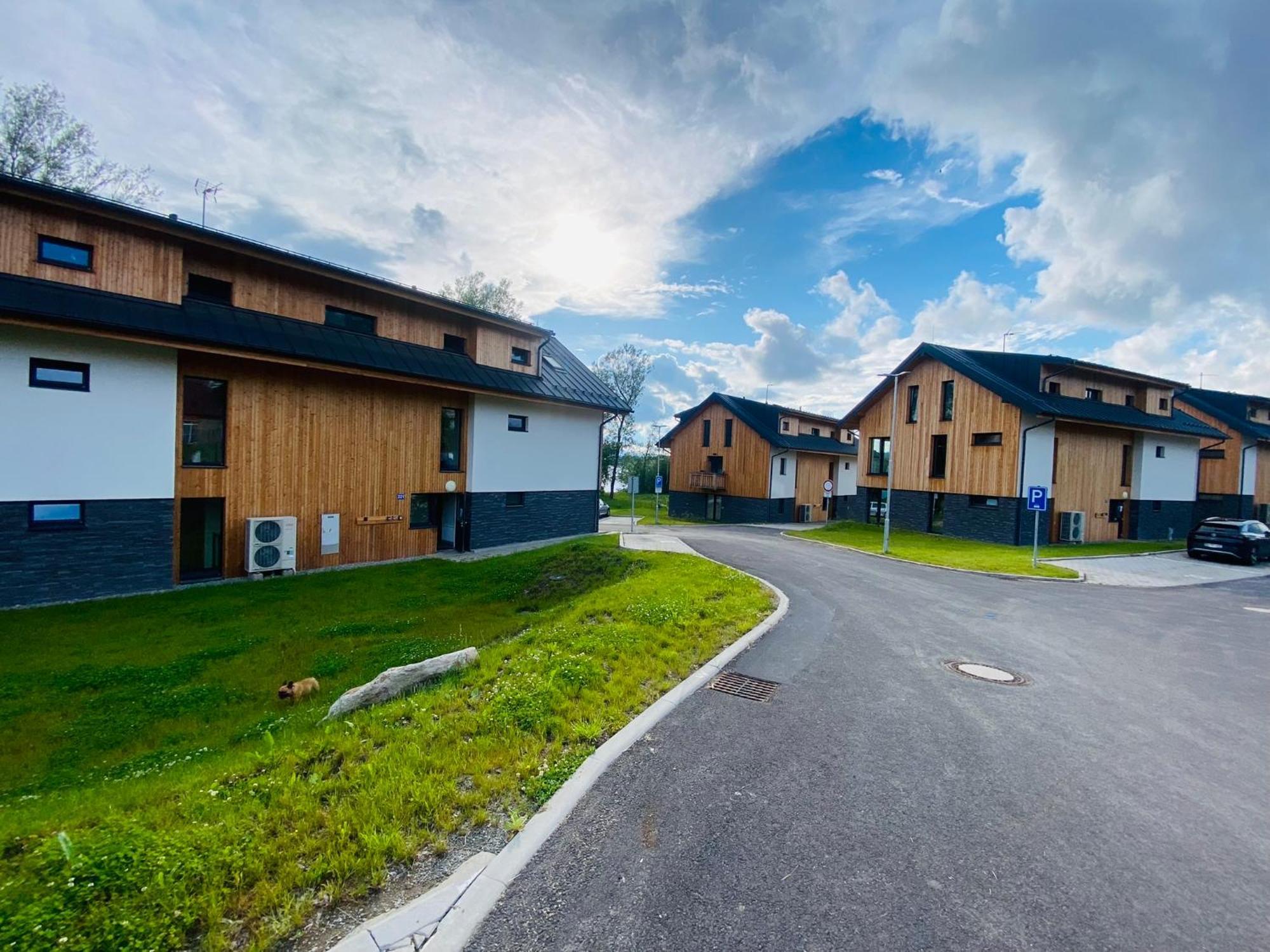 Apartman Na Brehu Lipna Черна-в-Пошумави Экстерьер фото